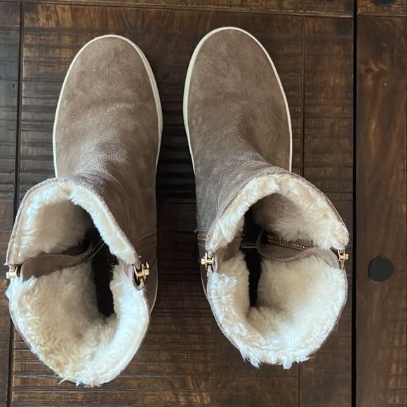 J Slides Womens Tristan Tan Leather Platform Sneaker Booties Faux Fur Size 8.5 - Picture 7 of 11